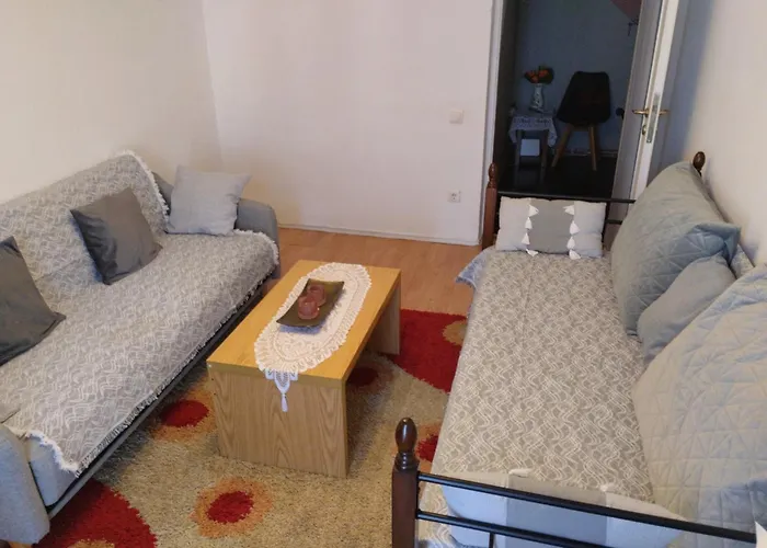Emmy Apartment